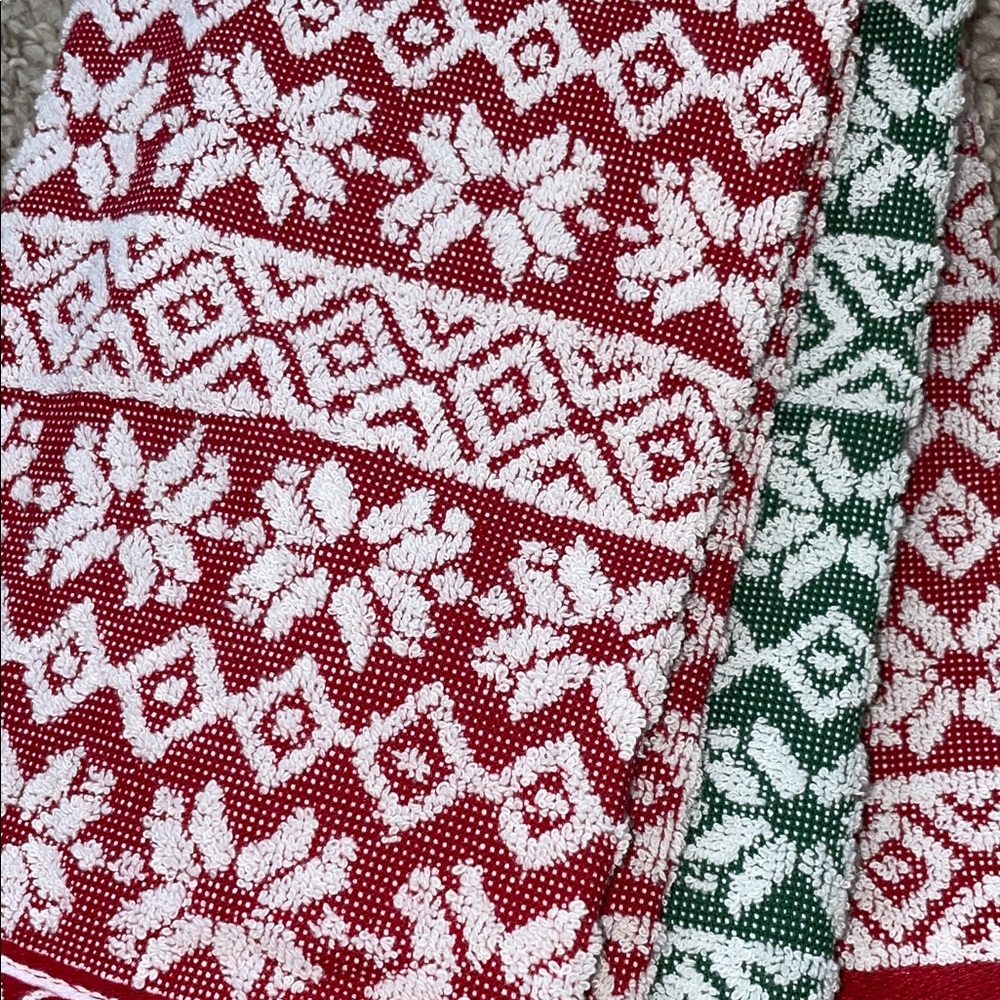 🌲Holiday Collection Kitchen Towels.Set of three beautiful quality towels - Picture 7 of 8